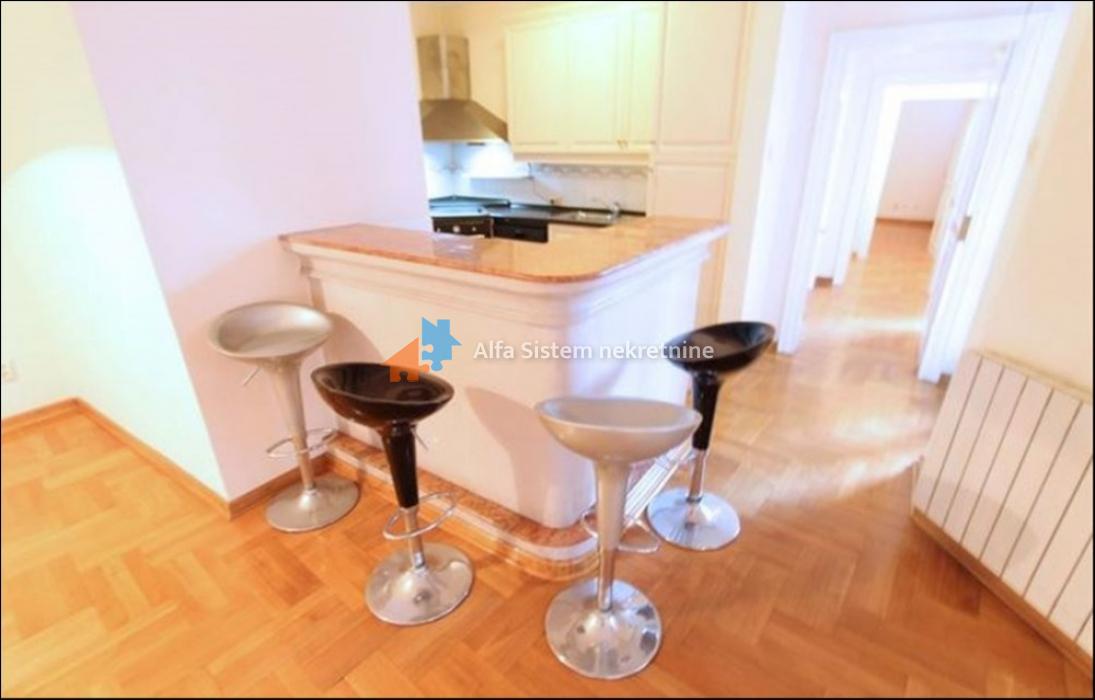 Izdavanje: Poslovni prostor 180 m², Stari grad – Beograd
