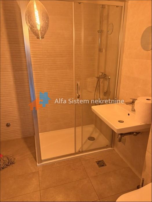 Izdavanje: Četvorosoban stan 106 m², Novi Beograd – Beograd