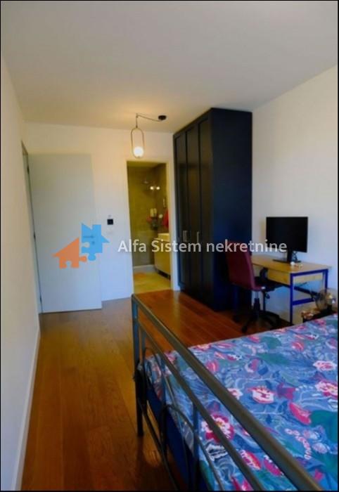 Izdavanje: Dvoiposoban stan 73 m², Voždovac – Beograd