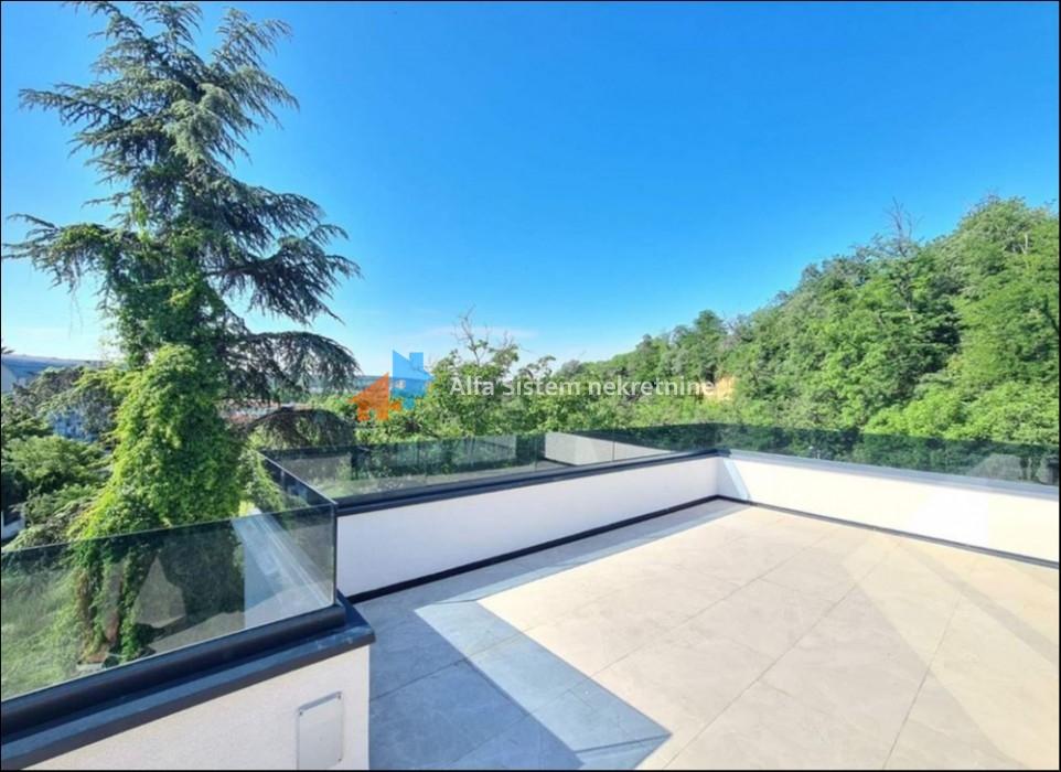 Izdavanje: Trosoban stan 360 m², Dedinje – Beograd
