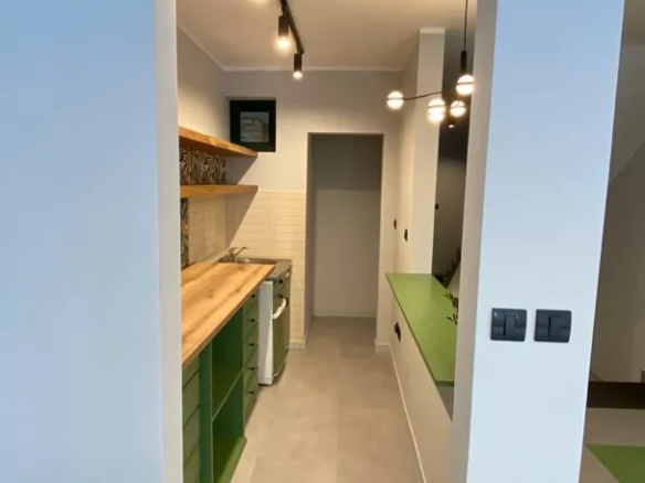 Izdavanje: Poslovni prostor 152 m², Voždovac – Beograd
