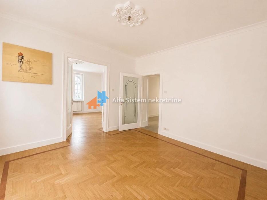 Izdavanje: Dvosoban stan 86 m², Stari grad – Beograd