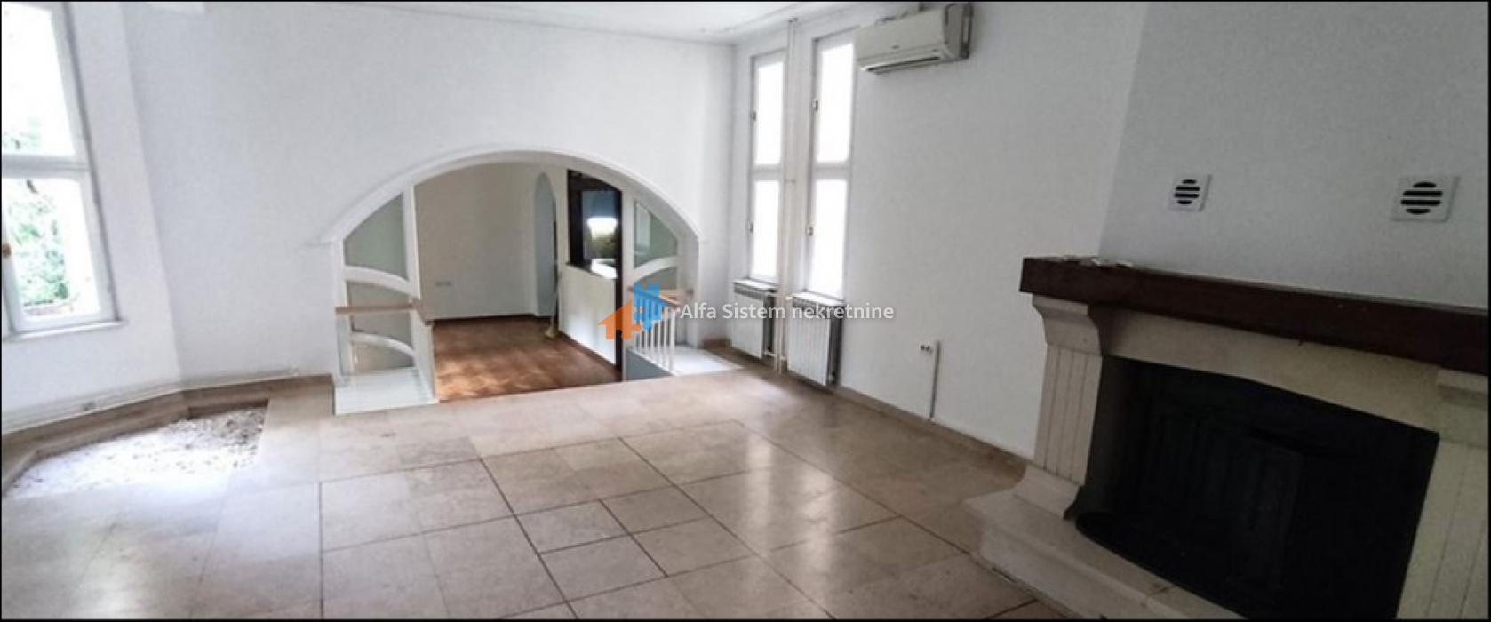 Izdavanje: Petosoban stan 250 m², Vračar – Beograd Izdavanje: Petosoban stan 250 m², Vračar – Beograd