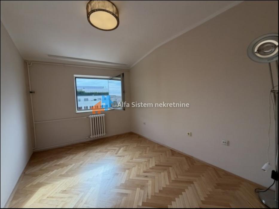Izdavanje: Poslovni prostor 80 m², Stari grad – Beograd