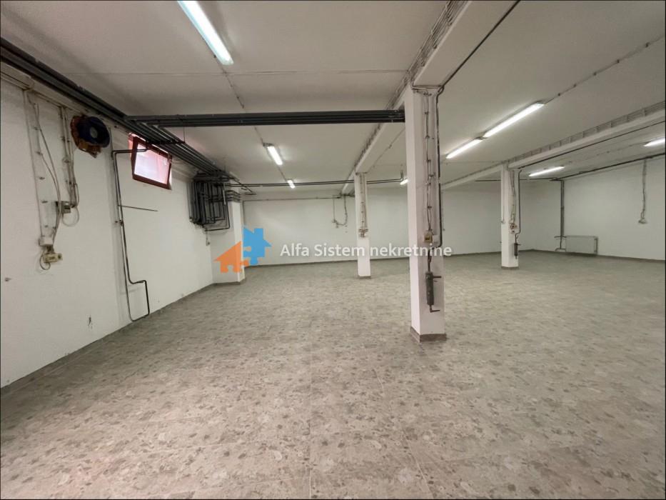 Izdavanje: Poslovni prostor 350 m², Zvezdara – Beograd