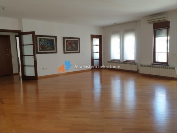 Izdavanje: Petosoban stan 191 m², Vračar – Beograd
