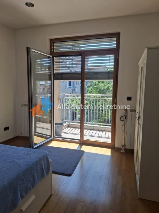 Izdavanje: Trosoban stan 100 m², Palilula – Beograd