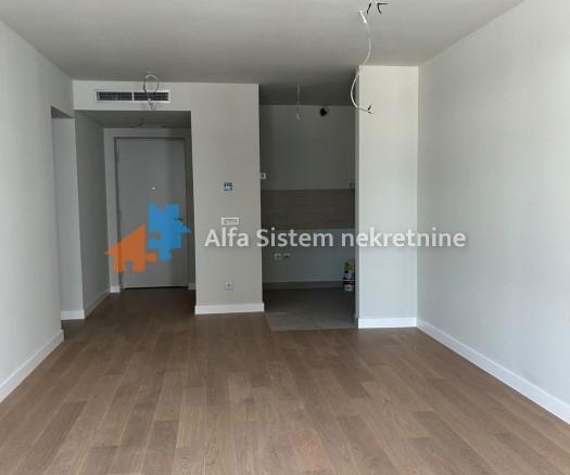 Izdavanje: Trosoban stan 77 m², Novi Beograd – Beograd