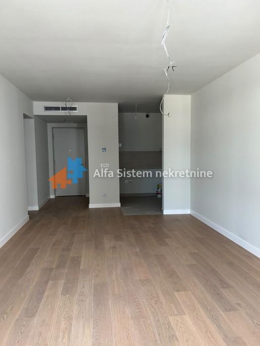 Izdavanje: Trosoban stan 77 m², Novi Beograd – Beograd