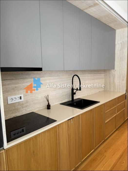 Izdavanje: Trosoban stan 125 m², Vračar – Beograd