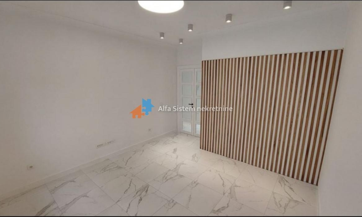 Izdavanje: Jednoiposoban stan 38 m², Vračar – Beograd