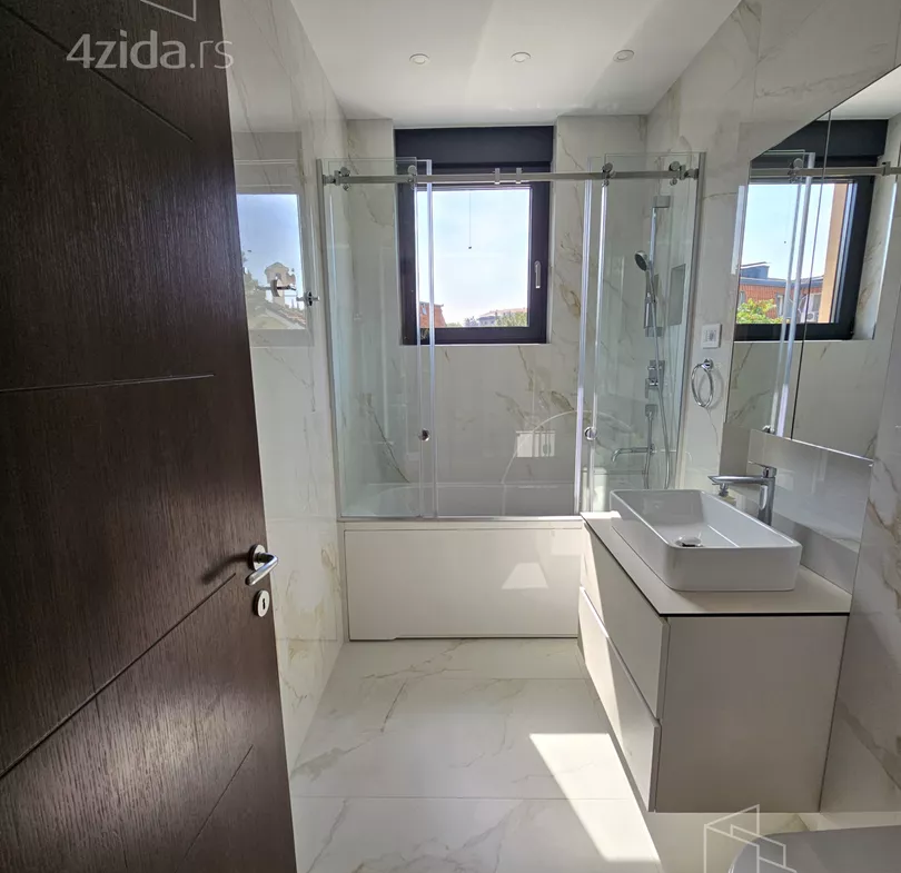 Izdavanje: Kuća 240 m², Dedinje – Beograd