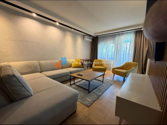 Izdavanje: Dvoiposoban stan 76 m², Čukarica – Beograd