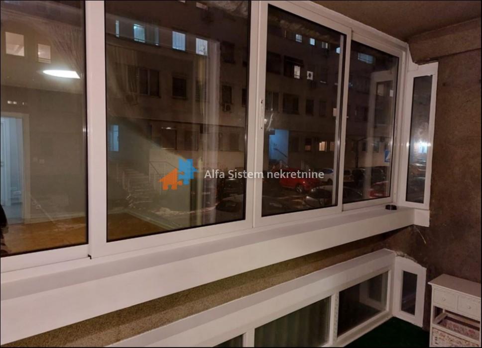 Izdavanje: Trosoban stan 82 m², Novi Beograd – Beograd
