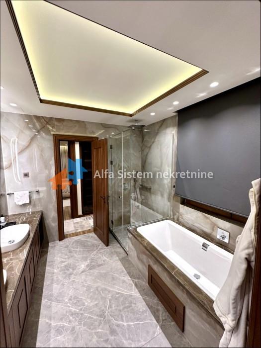 Izdavanje: Petosoban stan 350 m², Vračar – Beograd