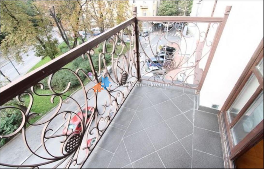Izdavanje: Poslovni prostor 180 m², Stari grad – Beograd