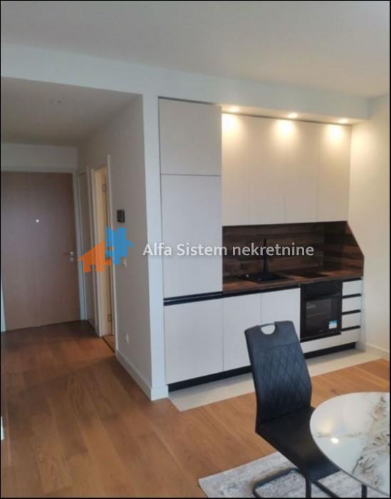 Izdavanje: Jednosoban stan 33 m², Beograd na vodi – Beograd