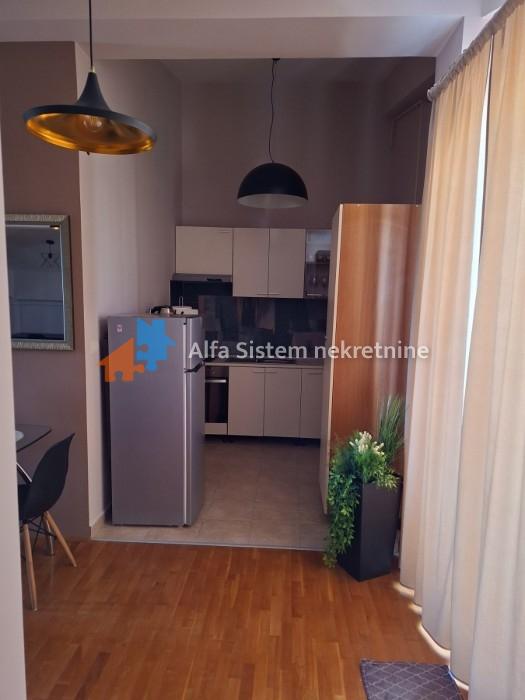 Izdavanje: Dvosoban stan 70 m², Voždovac – Beograd