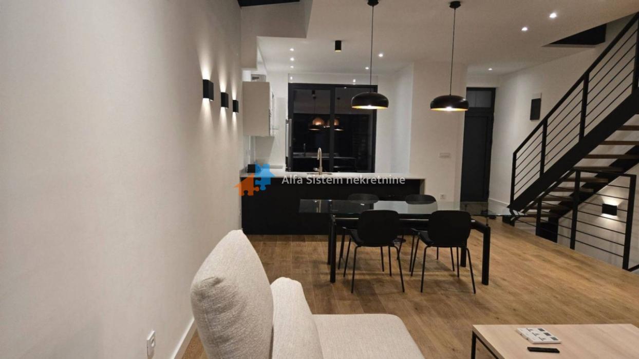 Izdavanje: Kuća 250 m², Savski venac – Beograd Izdavanje: Kuća 250 m², Savski venac – Beograd