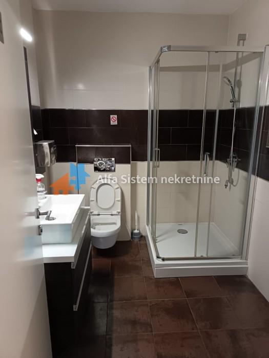 Izdavanje: Poslovni prostor 155 m², Savski venac – Beograd