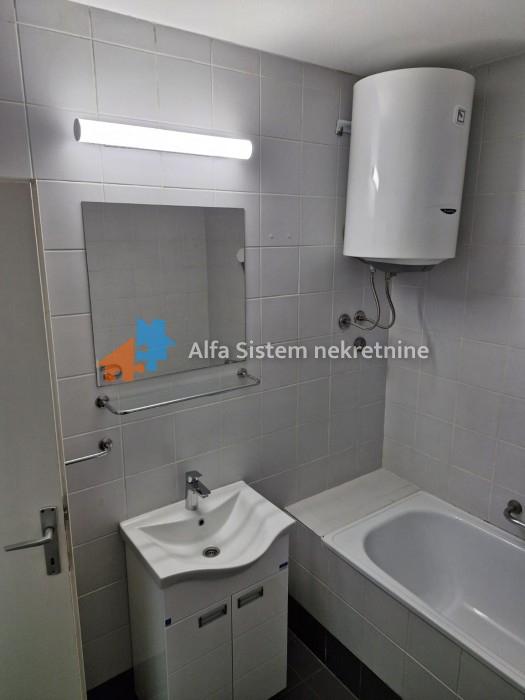 Izdavanje: Trosoban stan 77 m², Novi Beograd – Beograd
