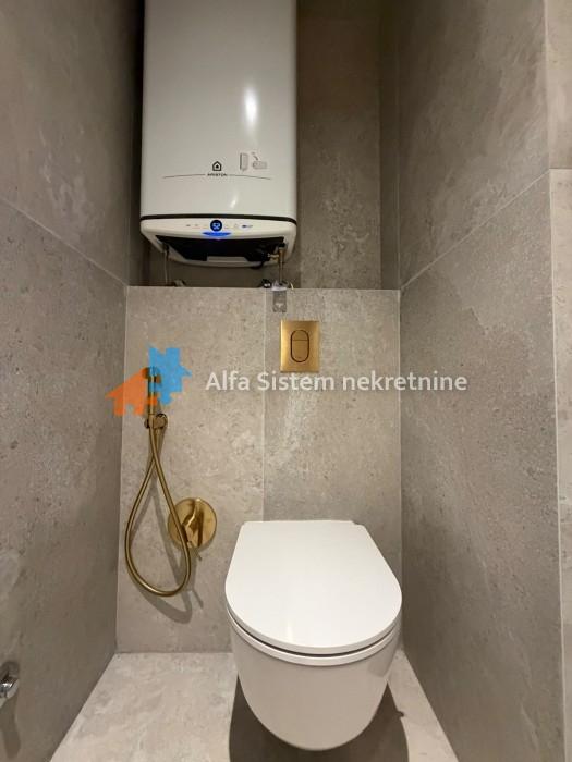 Izdavanje: Četvorosoban stan 135 m², Novi Beograd – Beograd