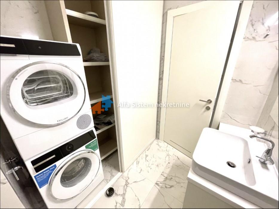 Izdavanje: Četvorosoban stan 123 m², Novi Beograd – Beograd