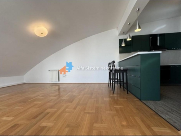 Izdavanje: Trosoban stan 170 m², Vračar – Beograd