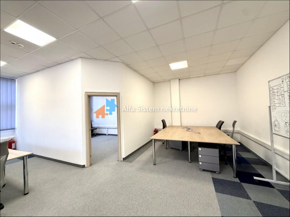Izdavanje: Poslovni prostor 230 m², Novi Beograd – Beograd