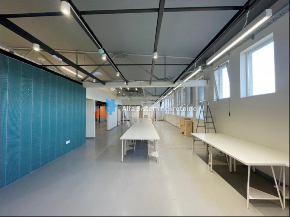 Izdavanje: Poslovni prostor 1000 m², Voždovac – Beograd