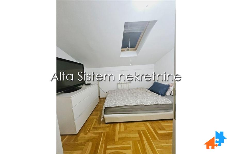 Izdavanje: Četvorosoban stan 100 m², Voždovac – Beograd