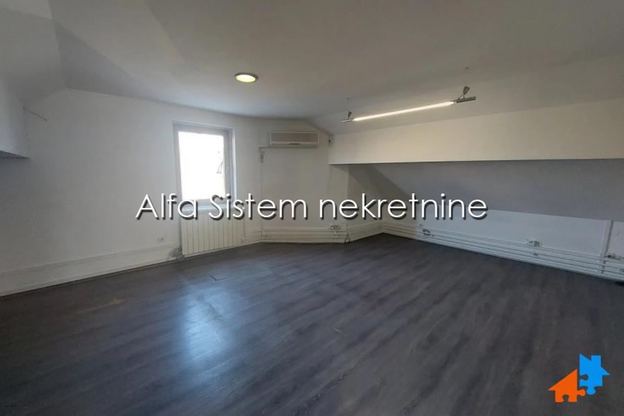 Izdavanje: Poslovni prostor 220 m², Zemun – Beograd