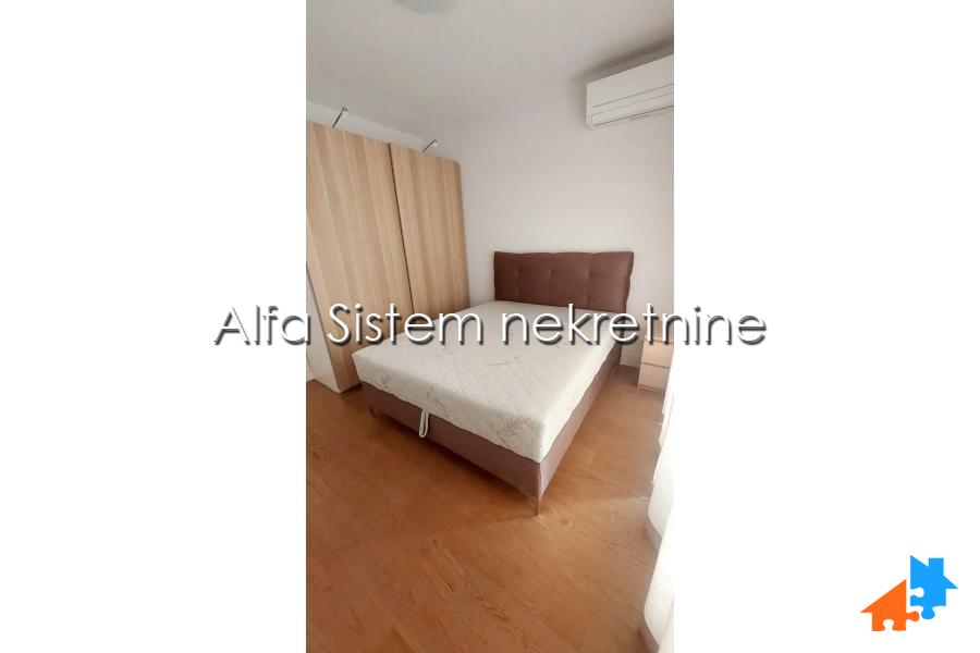 Izdavanje: Dvosoban stan 55 m², Savski venac – Beograd