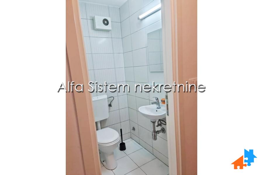 Izdavanje: Trosoban stan 85 m², Voždovac – Beograd