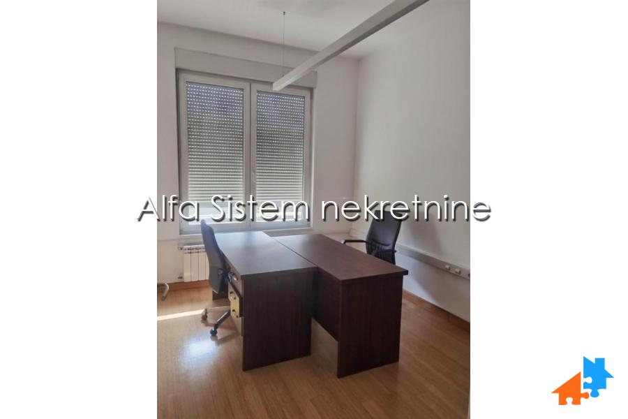 Izdavanje: Poslovni prostor 150 m², Savski venac – Beograd