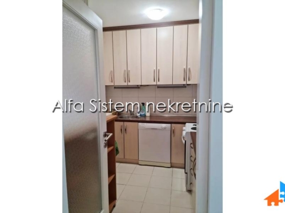 Izdavanje: Trosoban stan 85 m², Voždovac – Beograd