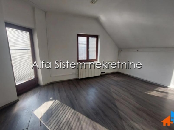 Izdavanje: Poslovni prostor 220 m², Zemun – Beograd