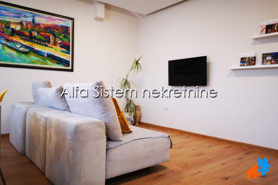 Izdavanje: Trosoban stan 90 m², Stari grad – Beograd