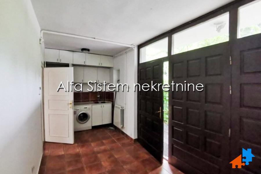 Izdavanje: Kuća 400 m², Savski venac – Beograd