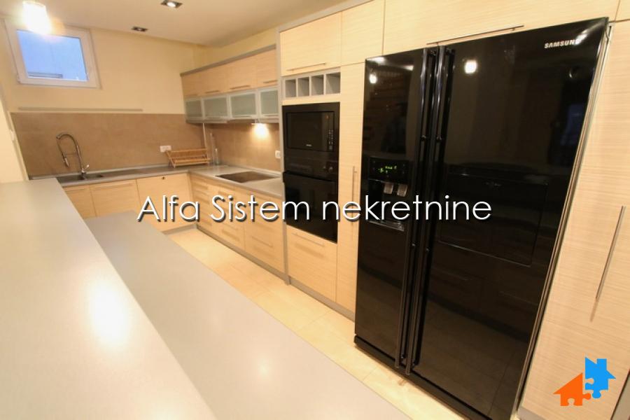 Prodaja: Petosoban stan 157 m², Zvezdara – Beograd