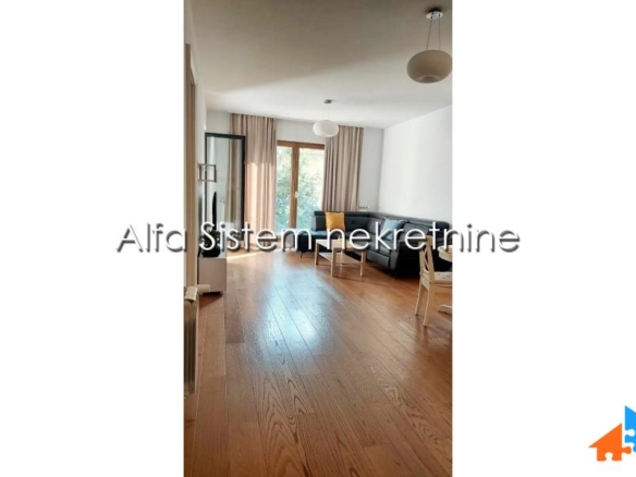 Izdavanje: Dvosoban stan 55 m², Savski venac – Beograd