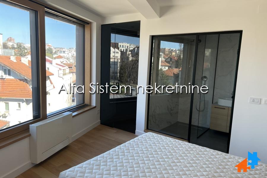 Izdavanje: Trosoban stan 140 m², Vračar – Beograd