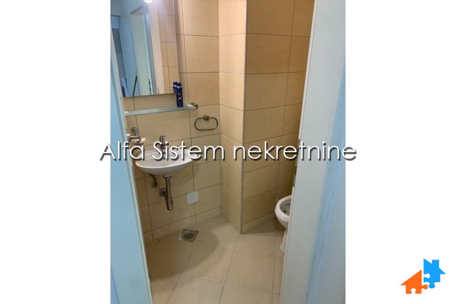 Izdavanje: Četvorosoban stan 95 m², Voždovac – Beograd