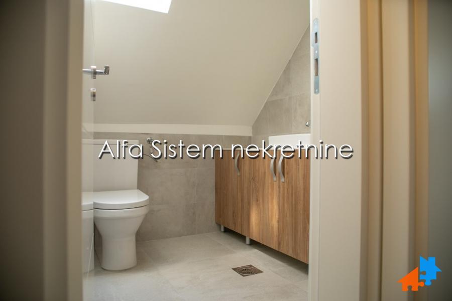 Izdavanje: Kuća 260 m², Čukarica – Beograd