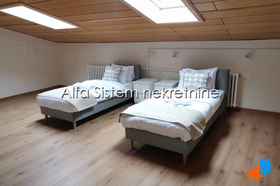 Izdavanje: Trosoban stan 90 m², Stari grad – Beograd