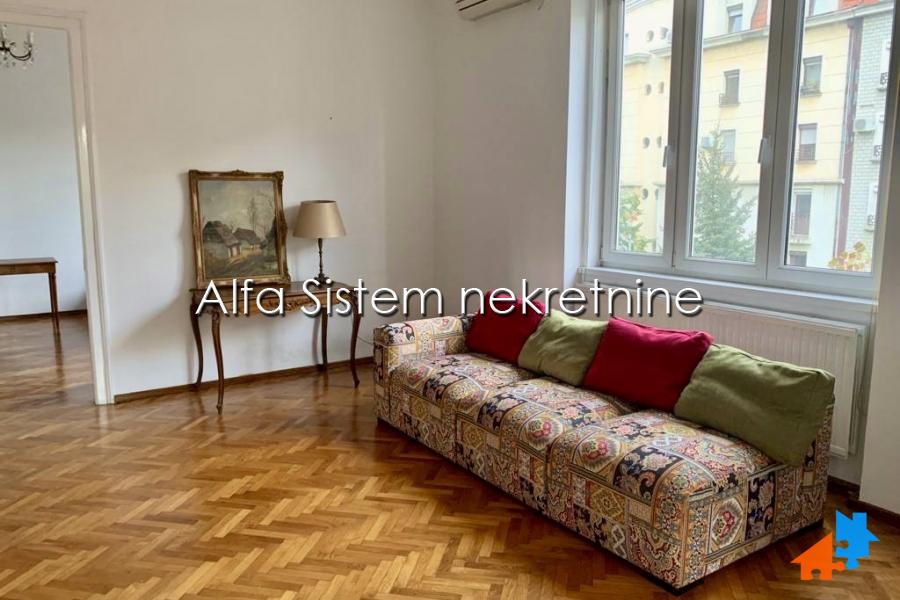 Izdavanje: Četvorosoban stan 133 m², Stari grad – Beograd