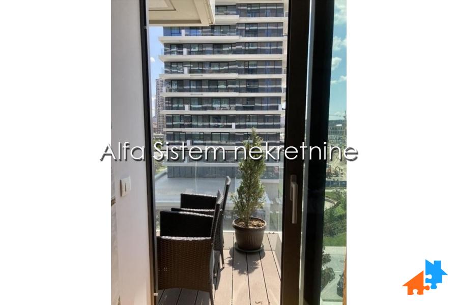 Izdavanje: Dvosoban stan 63 m², Savski venac – Beograd