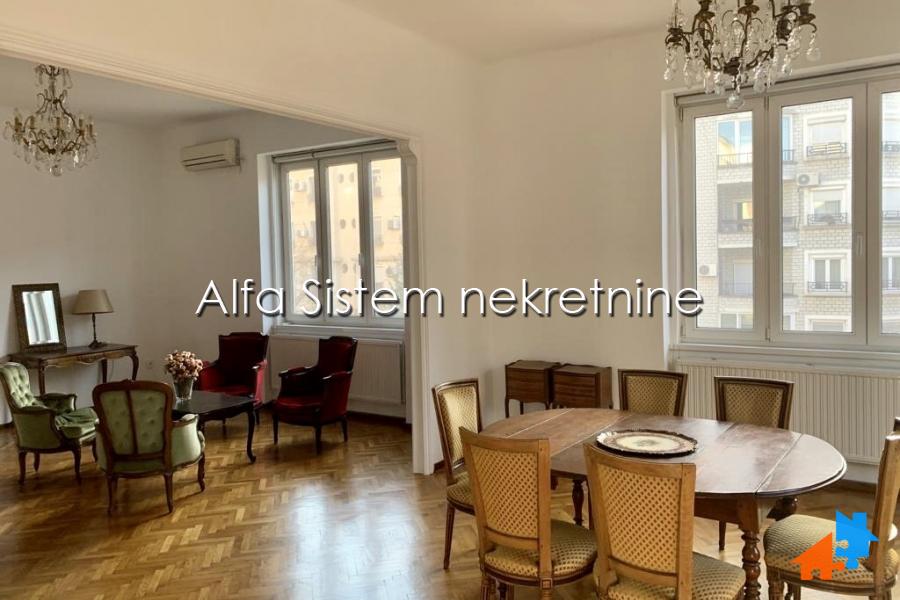Izdavanje: Četvorosoban stan 133 m², Stari grad – Beograd