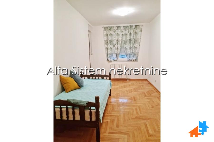 Izdavanje: Trosoban stan 85 m², Voždovac – Beograd