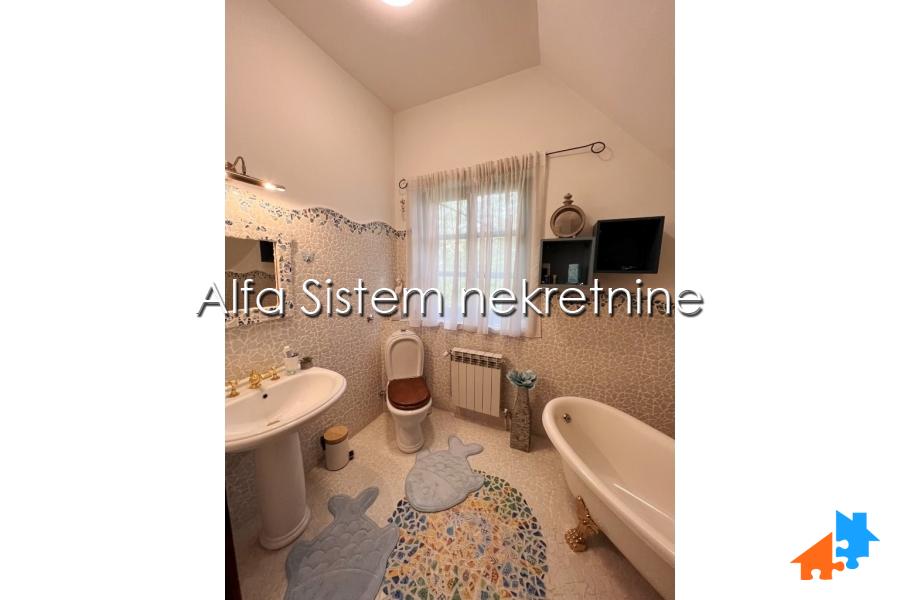 Izdavanje: Kuća 360 m², Voždovac – Beograd